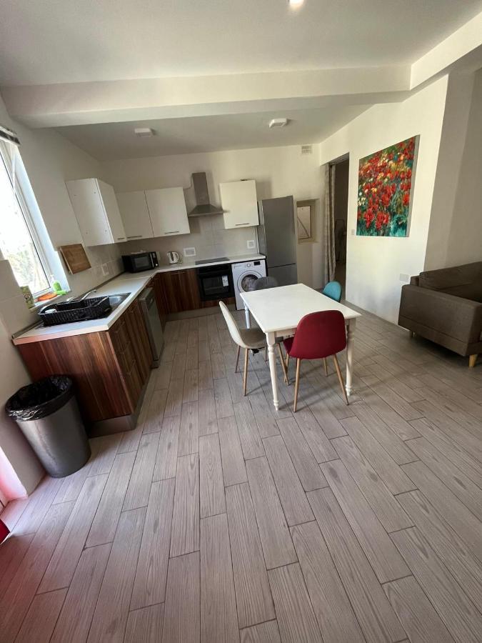 City Center Properties - Modern Room With Ac & Ensuit Bathroom - Room 1 San Pawl il-Baħar Eksteriør bilde